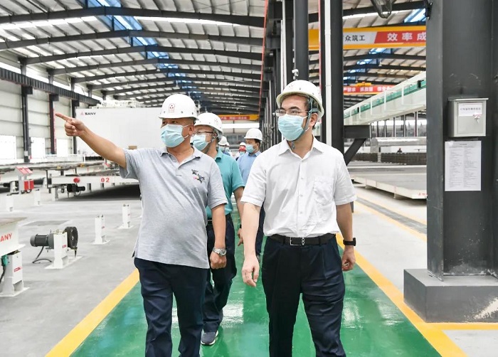 刘革安：着力打造“两地两区一龙头一家园” 奋力谱写践行“三高四新”战略的张家界篇章