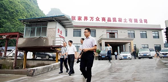 政法书记现场调研