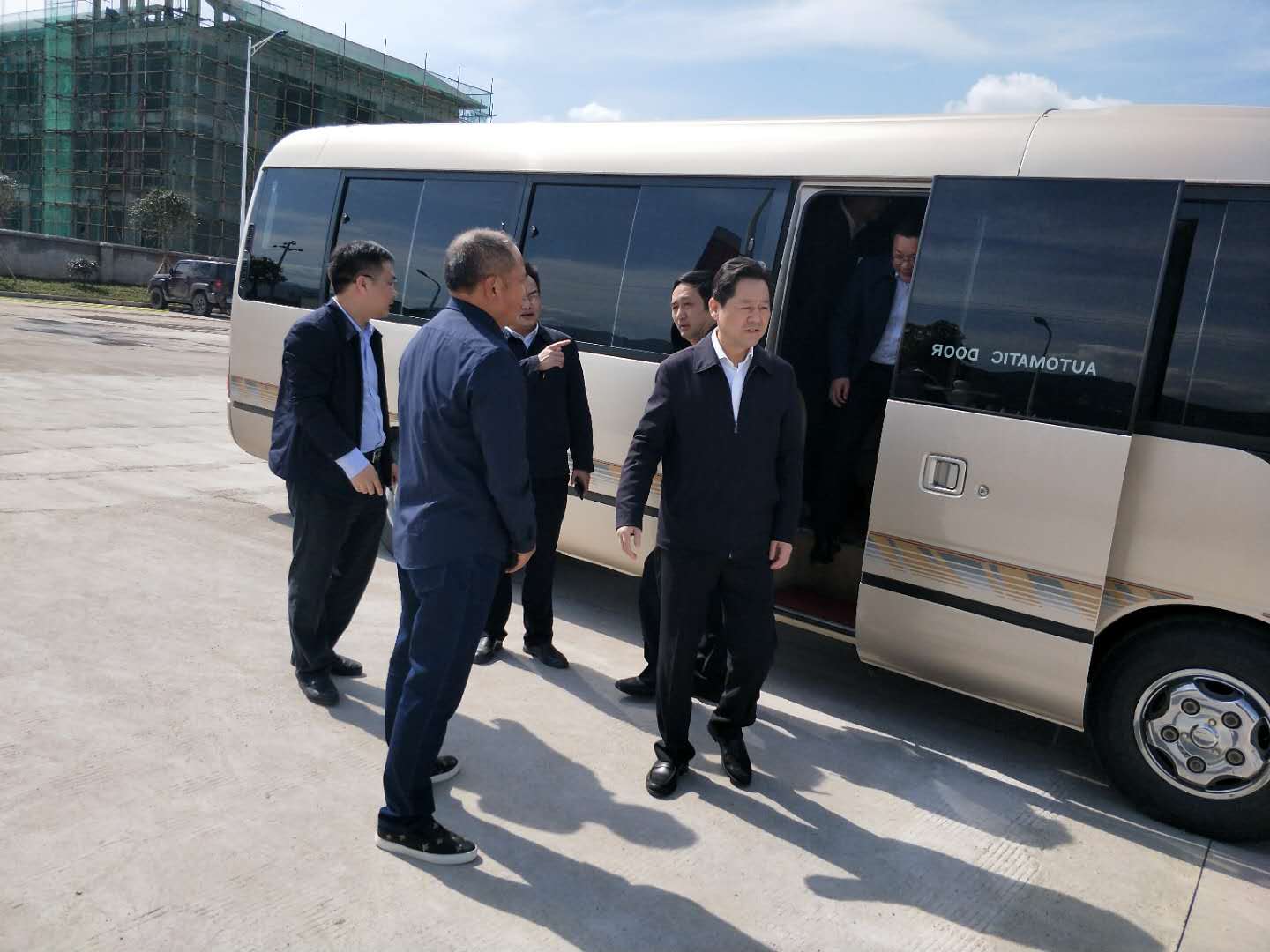 张家界市委书记、市人大常委会主任虢正贵来我公司视察调研工作